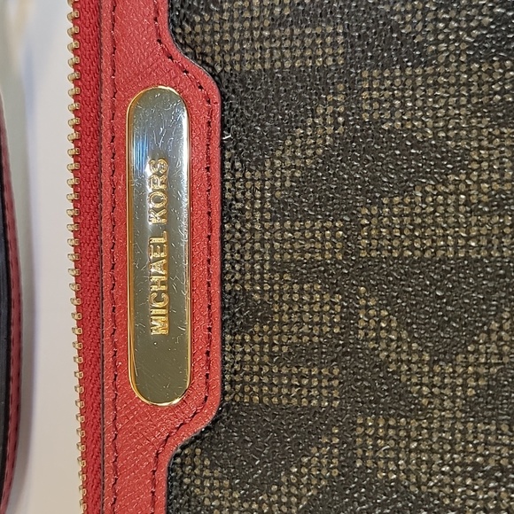 Michael Kors Wallet/Wristlet Brown Logo w/Red top and Strap - Picture 2 of 6